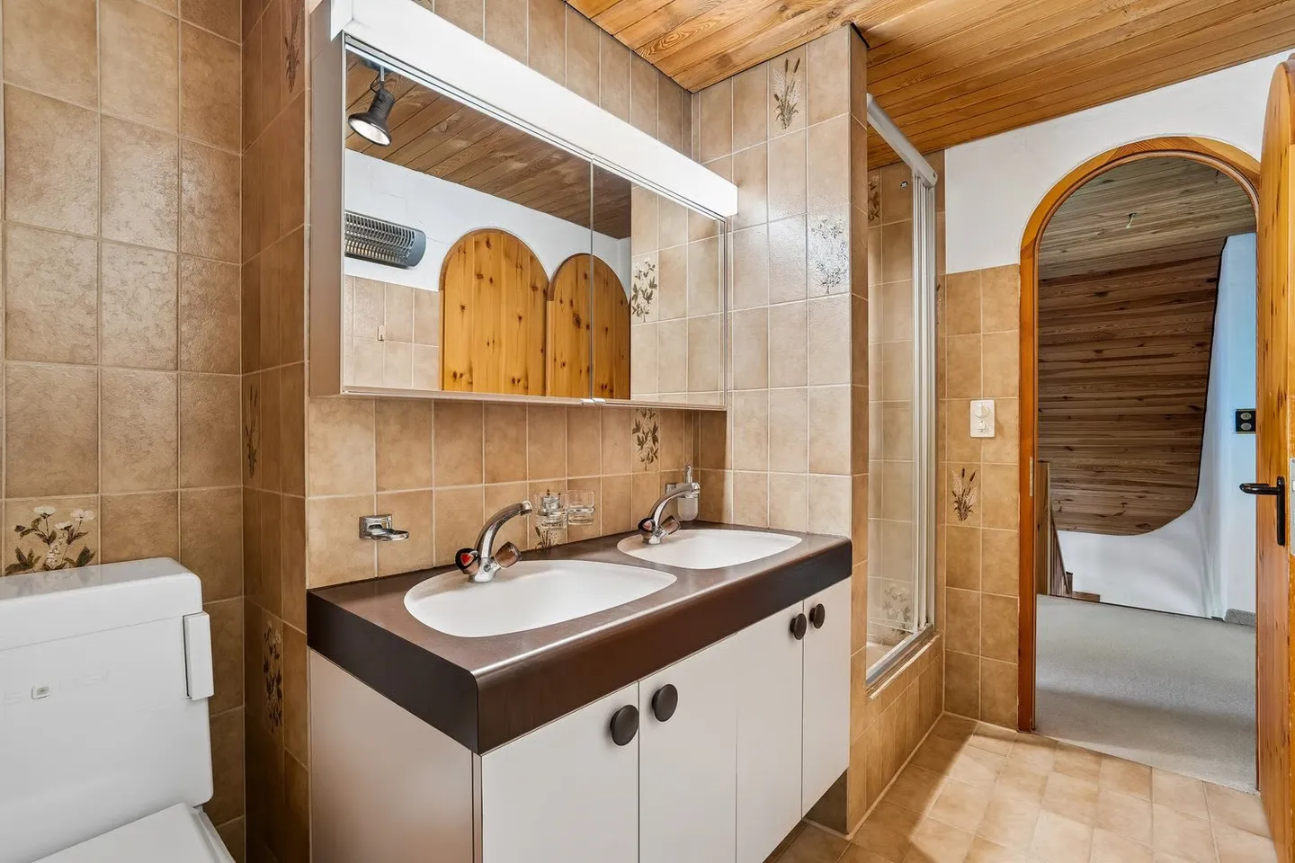 Single-family house at the edge of the forest – Spacious and characterful - Photo 14 of 19
