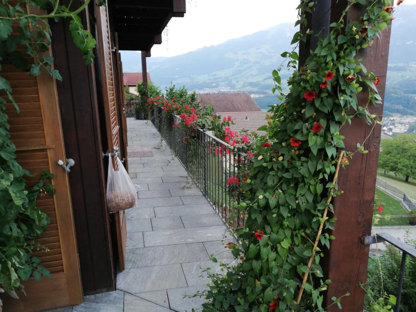 Casa unifamiliare di 8 stanze - Foto 4 di 5