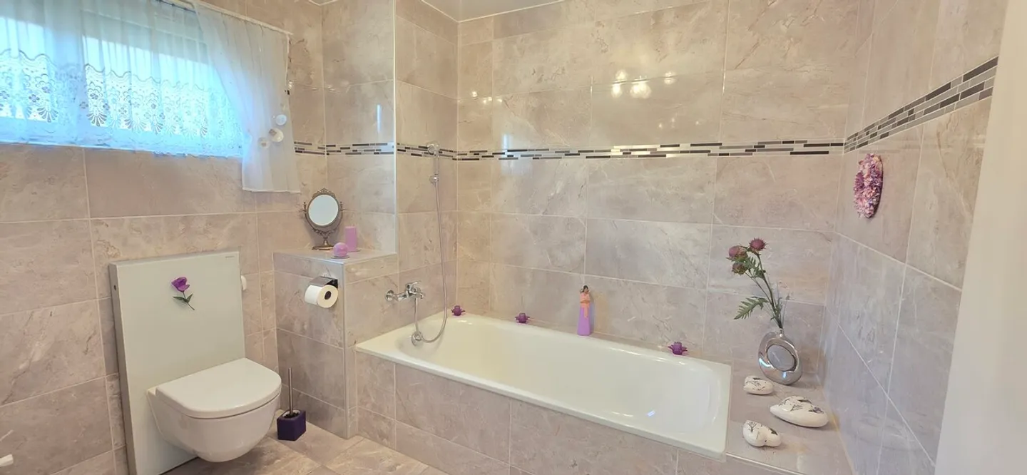 Da scoprire, bella casa di 6,5 locali mantenuta con cura - Foto 5 di 12