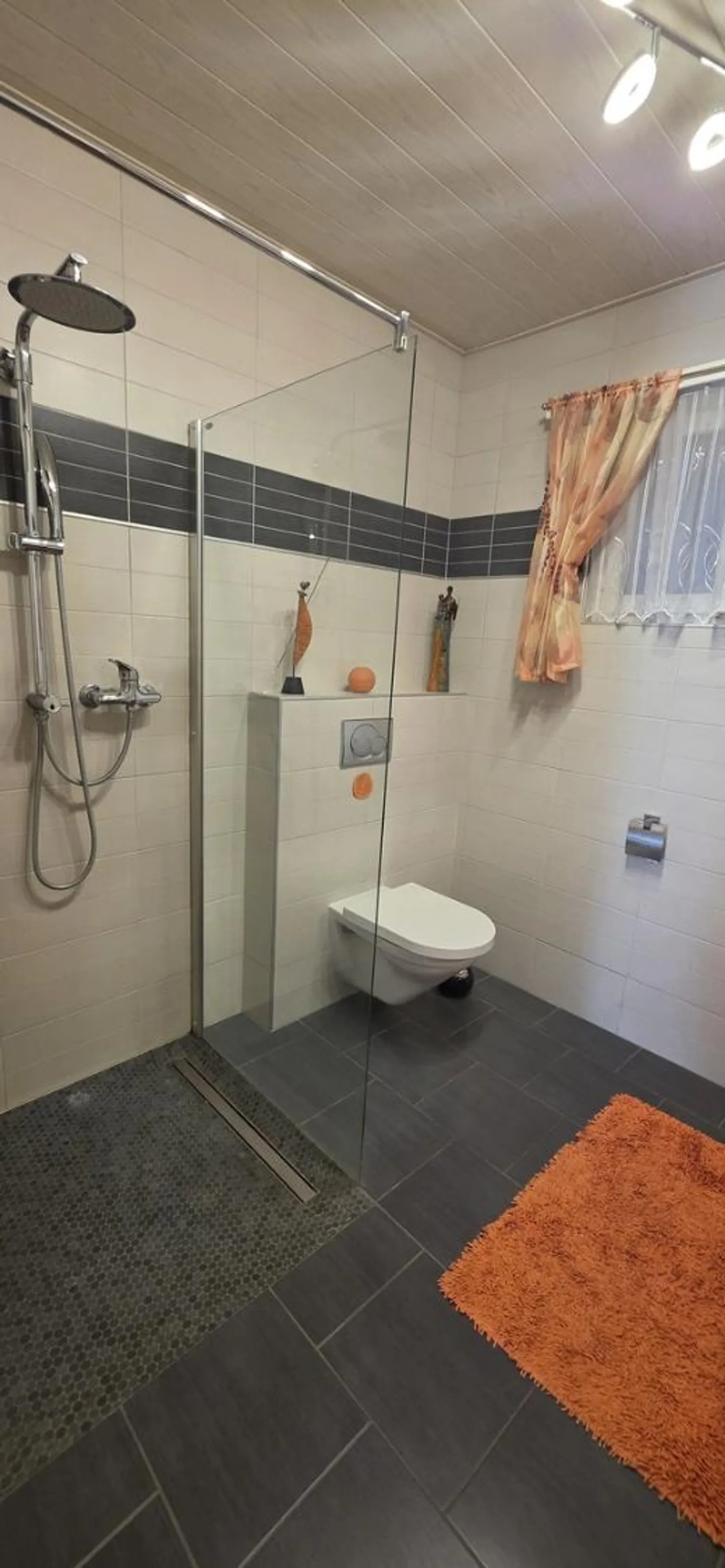 Da scoprire, bella casa di 6,5 locali mantenuta con cura - Foto 11 di 12