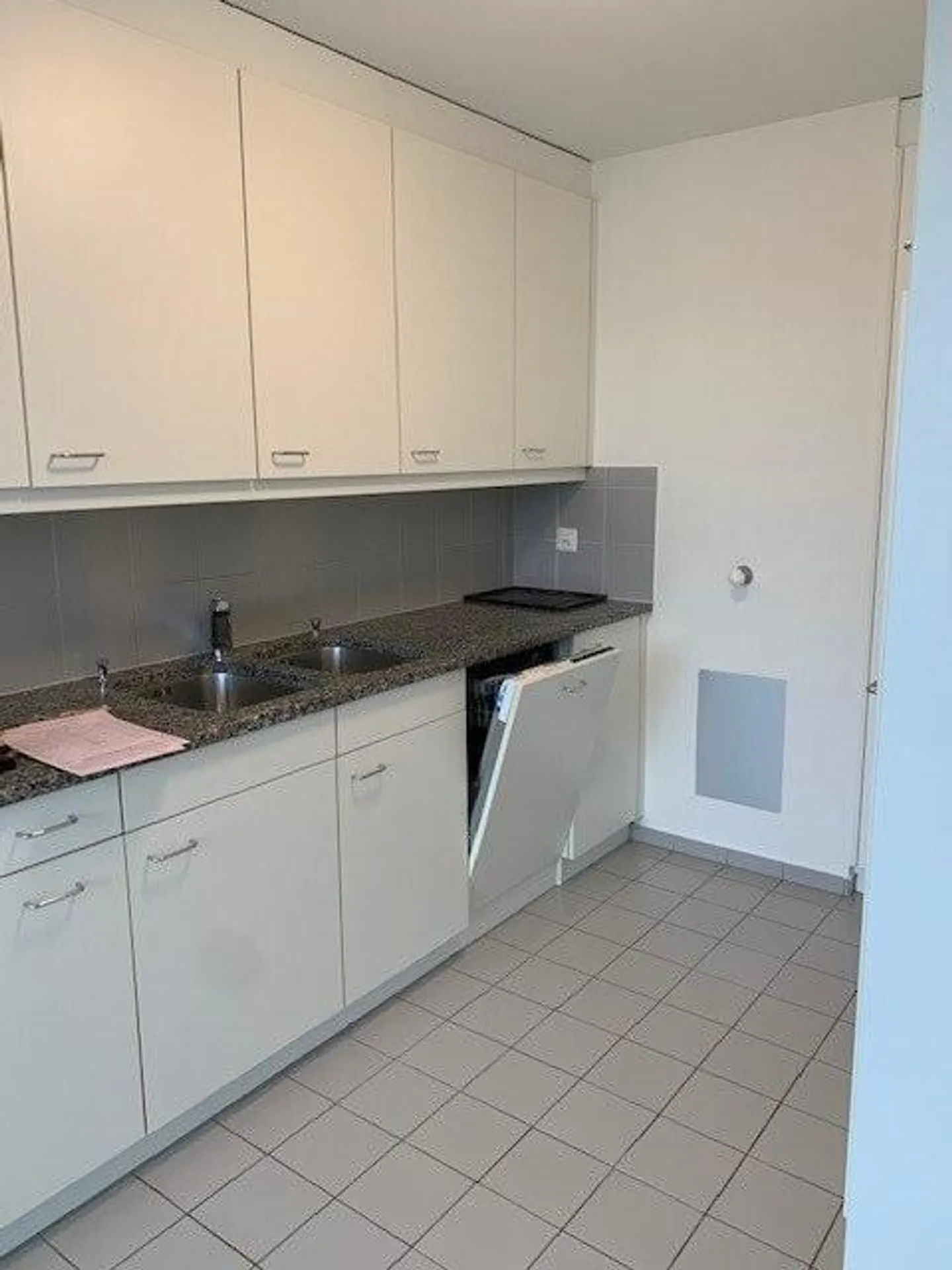 Appartement en attique avec sa propre tour de lavage - idyllique et proche de la ville - Photo 4 sur 8