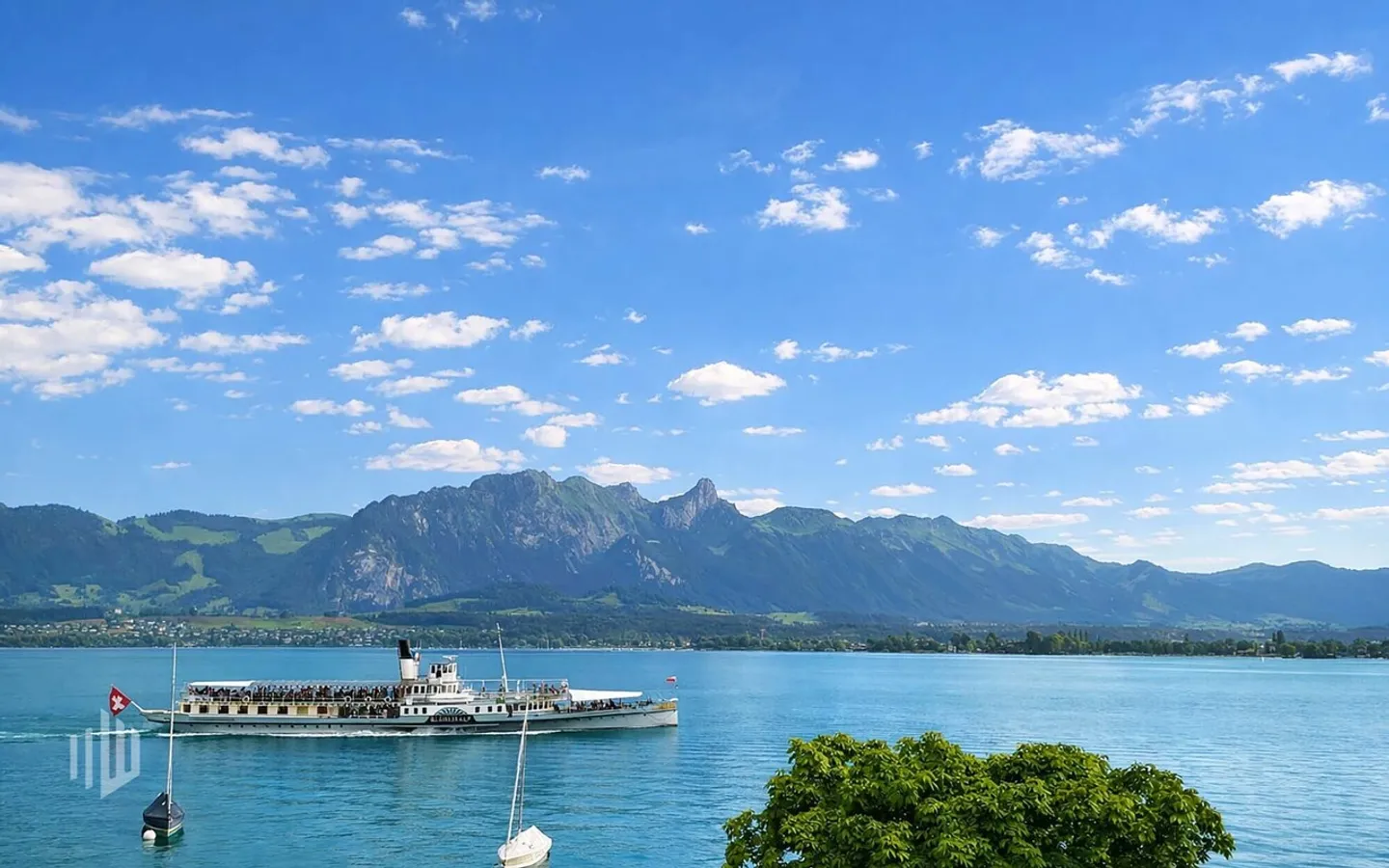 ImmoWyss - 1'113 m2 di terreno edificabile sul lago di Thun per sogni residenziali esclusivi - Foto 1 di 10