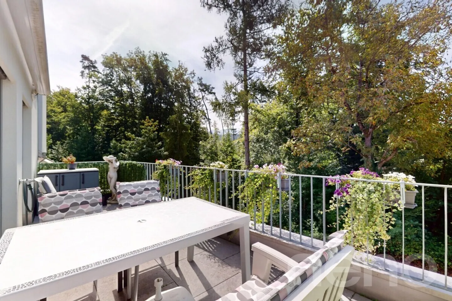 Vivere e investire al lago di Zurigo? MFH moderno con 4 unità - Foto 8 di 11