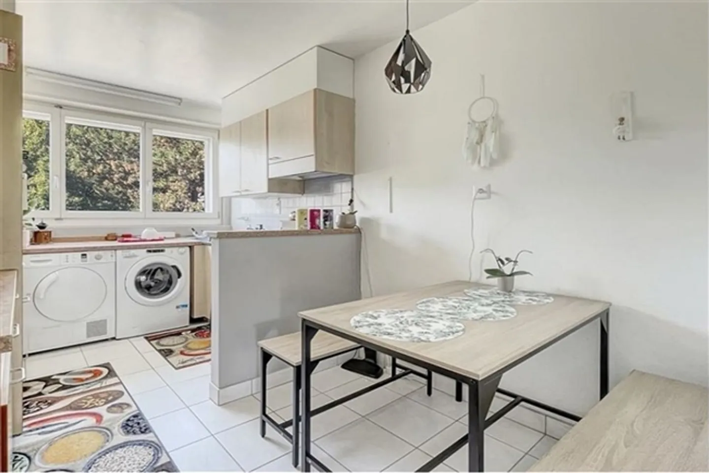 Bright commercial space equipped with 5.5 rooms on 140 m2 for various uses - Photo 9 of 10