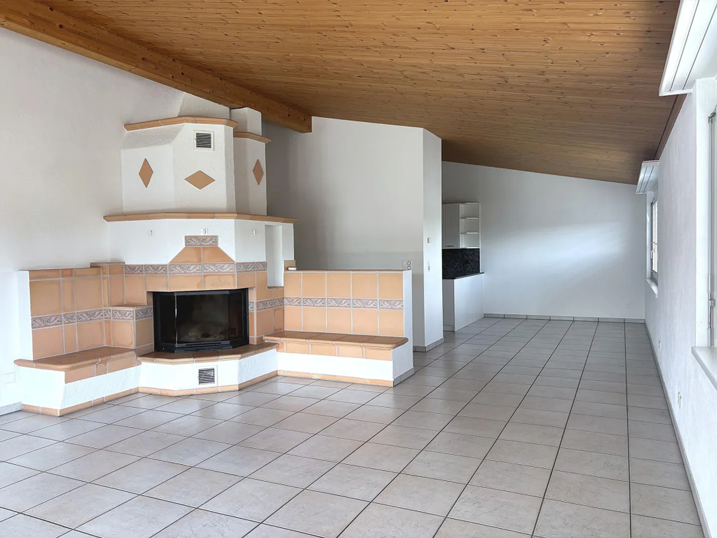 Bright 5.5-room penthouse apartment with large terrace - Photo 6 of 11