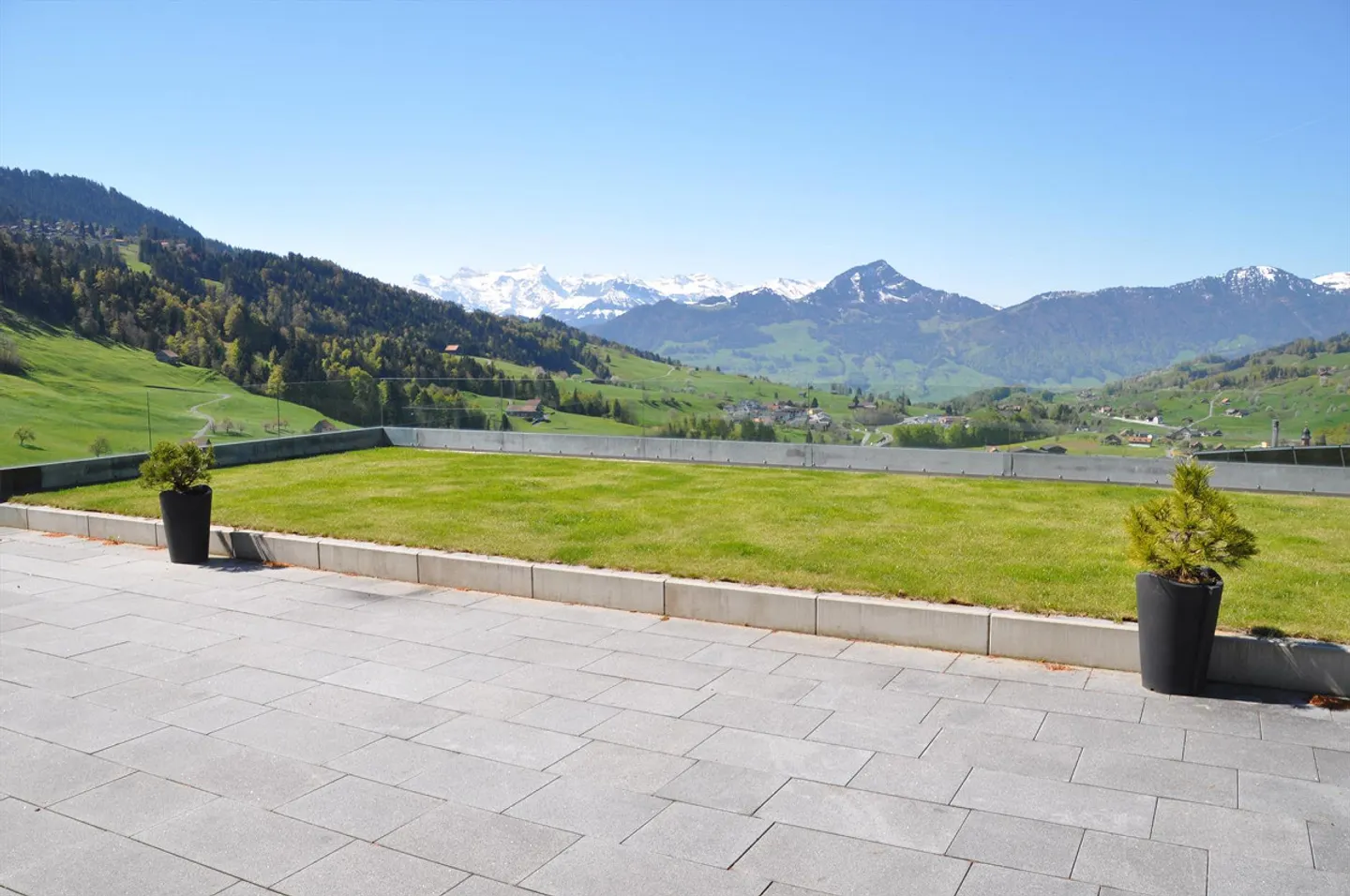 Au-dessus de la limite de brouillard – Penthouse de 7,5 pièces avec une vue imprenable sur les montagnes - Photo 17 sur 25