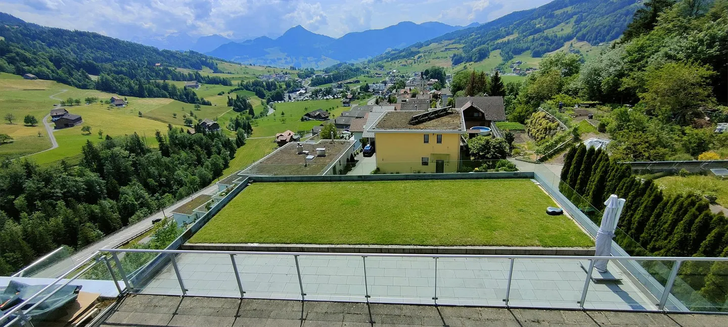 Au-dessus de la limite de brouillard – Penthouse de 7,5 pièces avec une vue imprenable sur les montagnes - Photo 19 sur 25