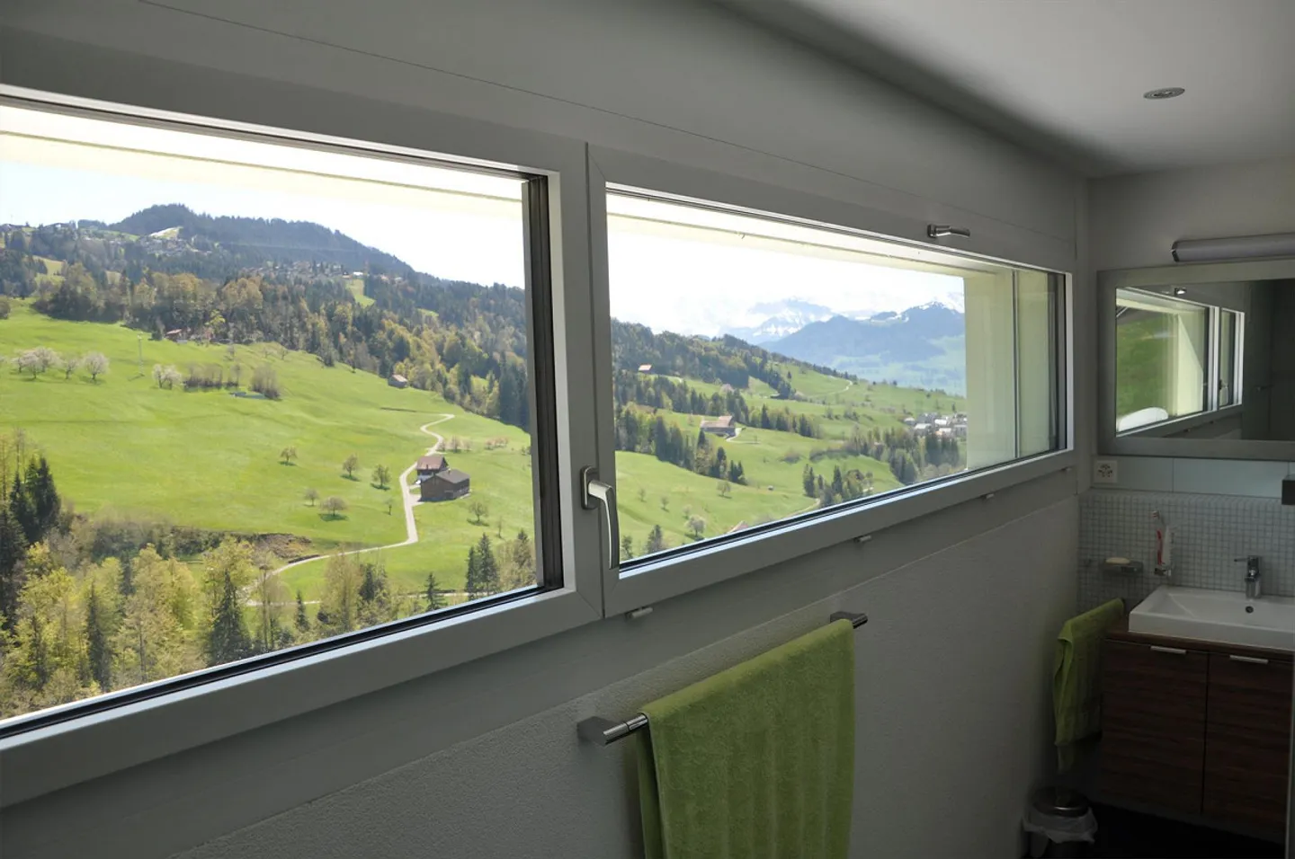 Au-dessus de la limite de brouillard – Penthouse de 7,5 pièces avec une vue imprenable sur les montagnes - Photo 13 sur 25