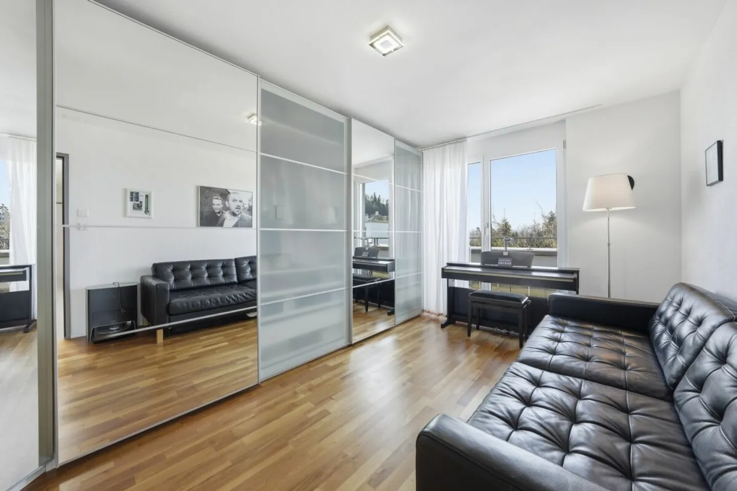 Votre refuge avec vue : Appartement en attique moderne en périphérie - Photo 10 sur 23