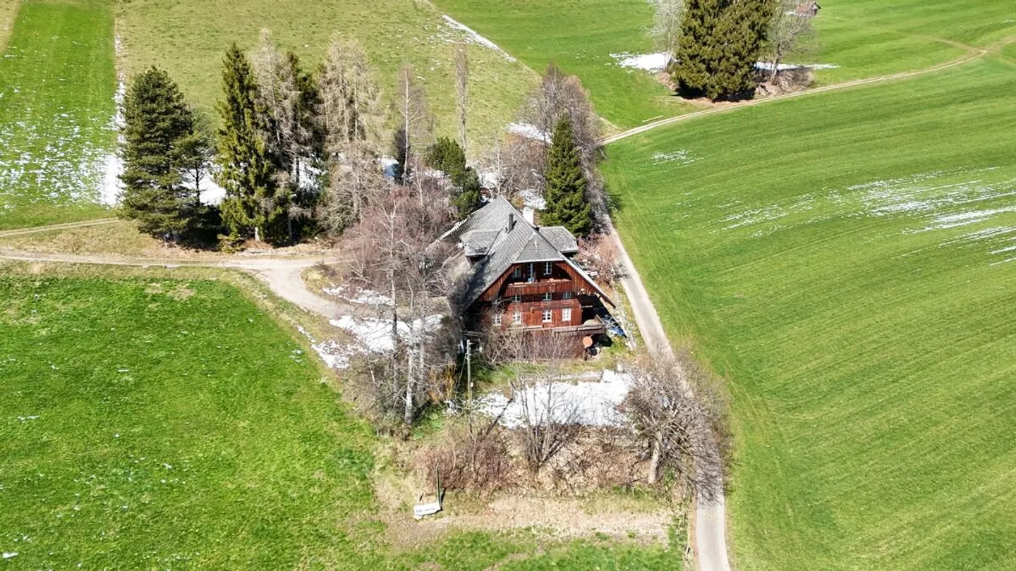 Bauernhaus an ruhiger Aussichtslage - Foto 3 von 18