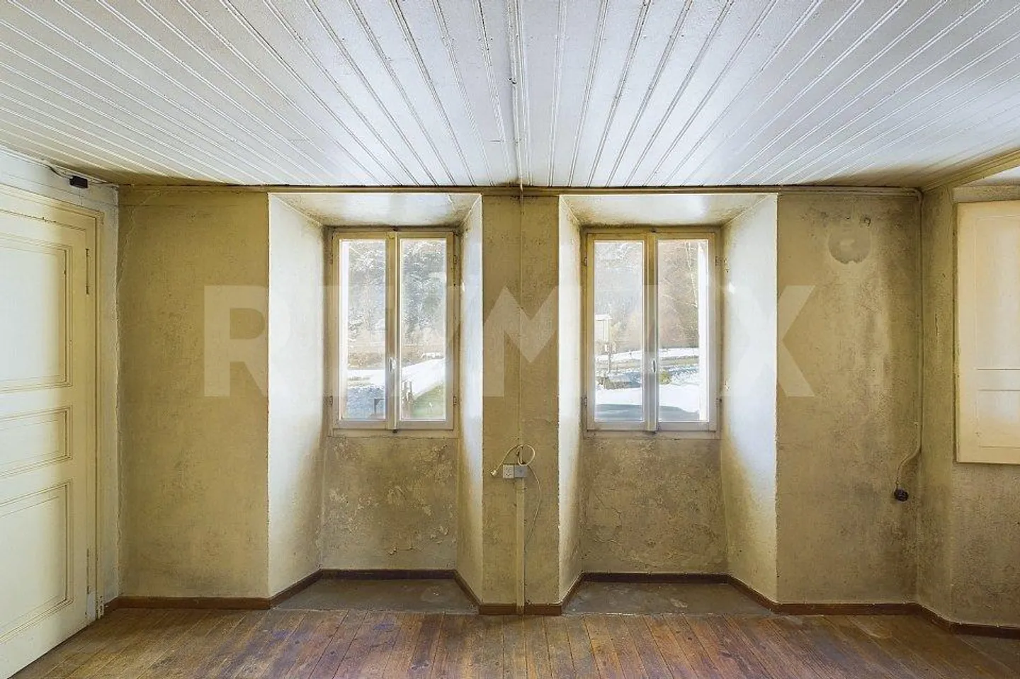 Per gli amanti della ristrutturazione - una tipica casa ticinese da restaurare... - Foto 7 di 13