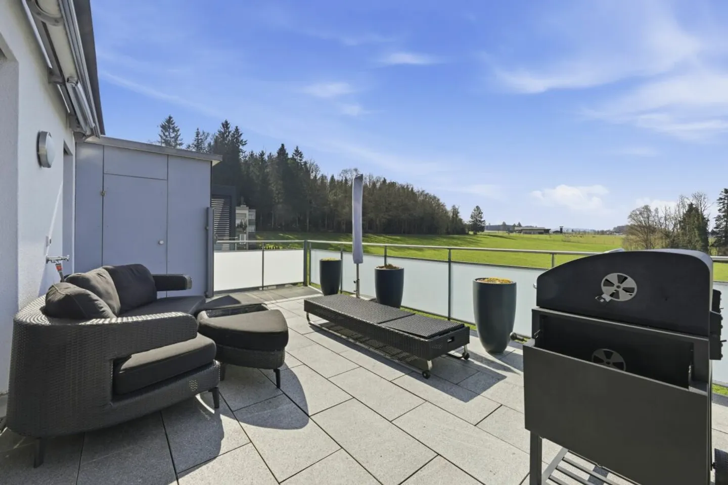 Votre refuge avec vue : Appartement en attique moderne en périphérie - Photo 14 sur 23