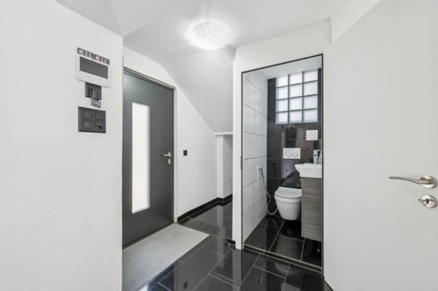Casa bifamiliare di 4,5 e 5,5 stanze a Brig-Glis - Foto 2 di 13