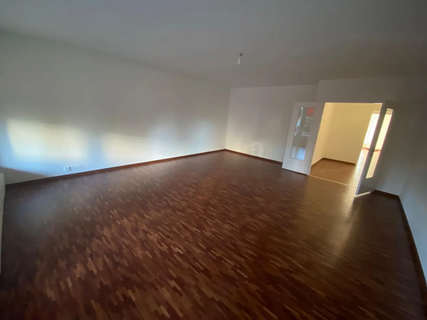 5-Zimmer-Wohnung - Foto 1 von 12