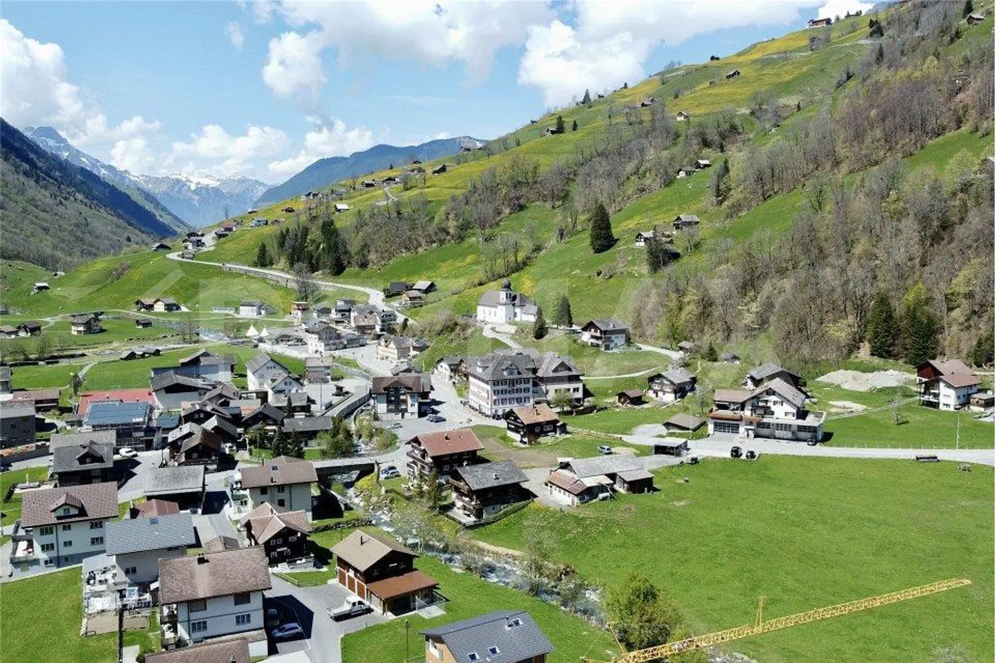 Unbuilt land 826 m² with great potential in Unterschächen UR - Photo 9 of 13