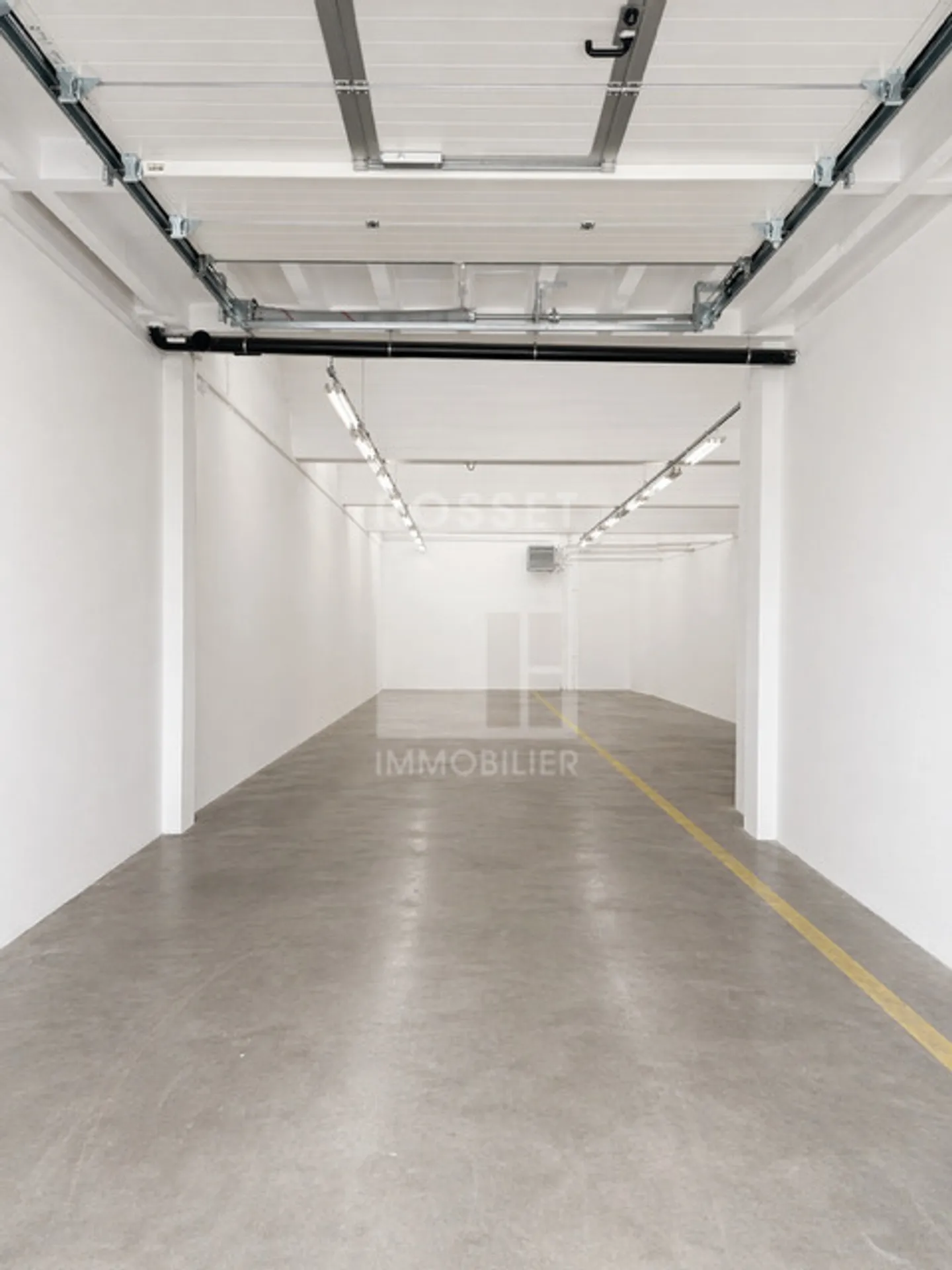 Offices of approx. 273 m² on the ground floor - Photo 2 of 4