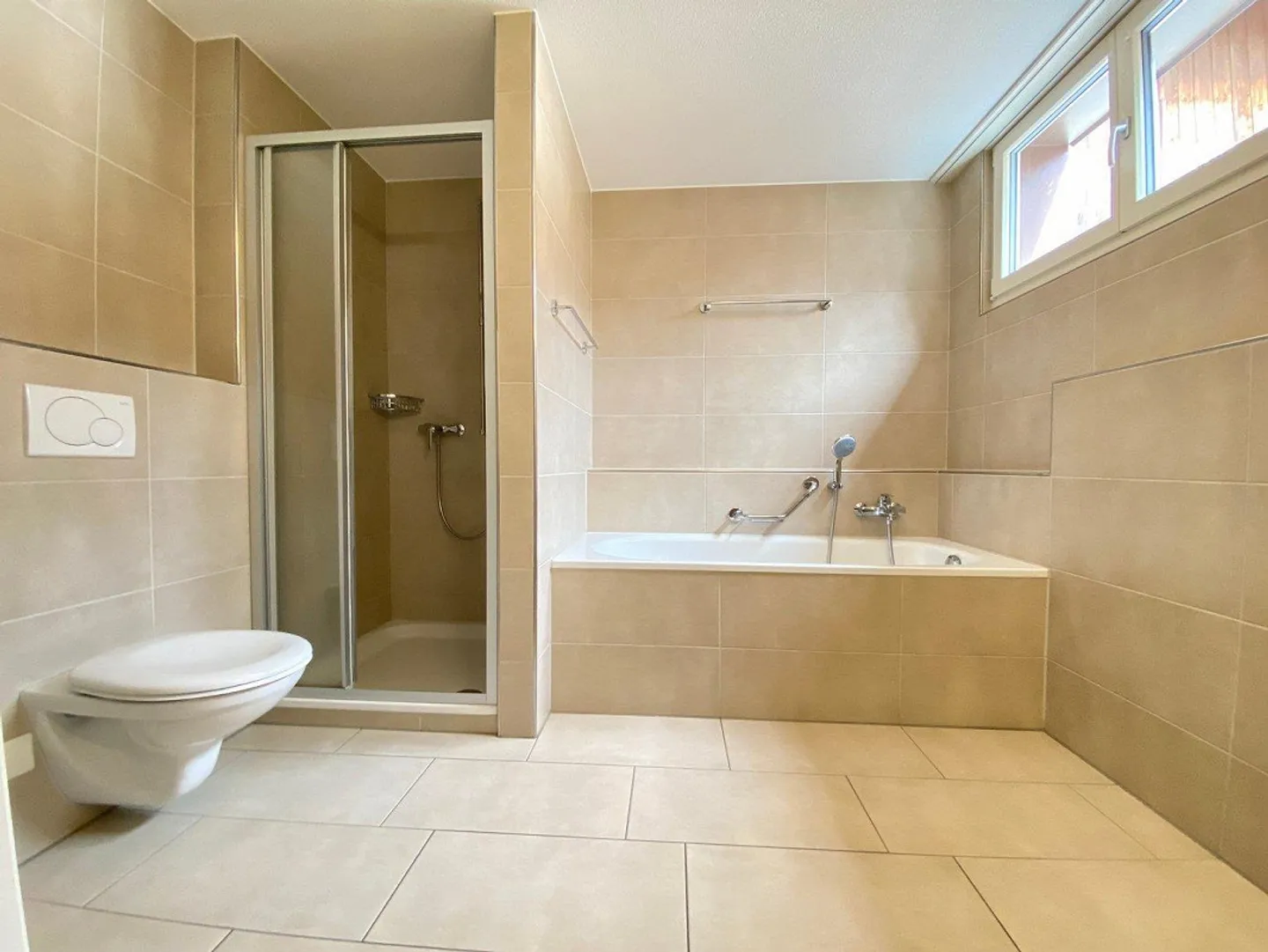 Grosszügige 4.5 Zimmer-Dachwohnung mit Cheminée - Foto 5 von 14