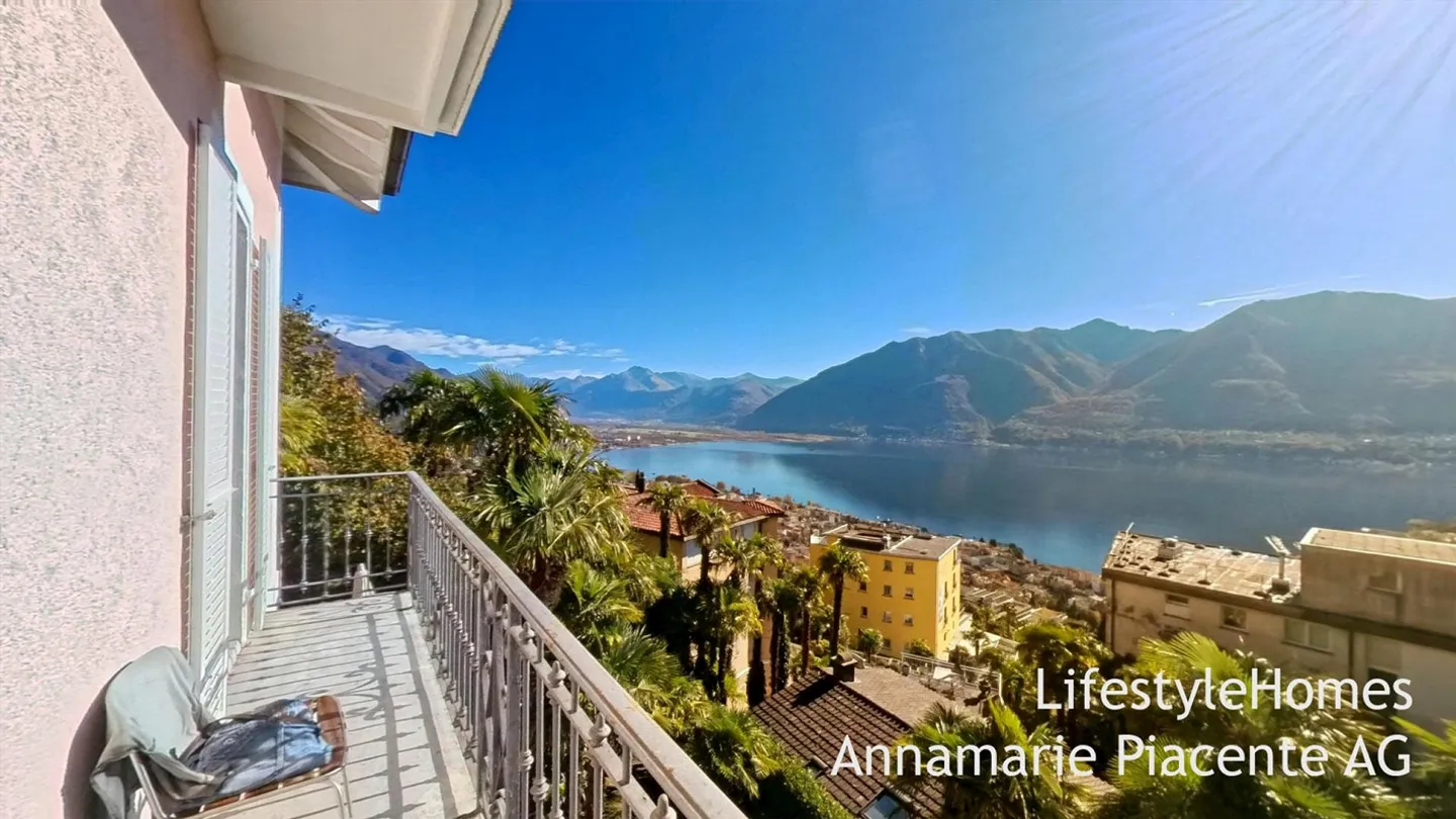 VILLA WITH LAKE VIEW - Photo 1 of 20