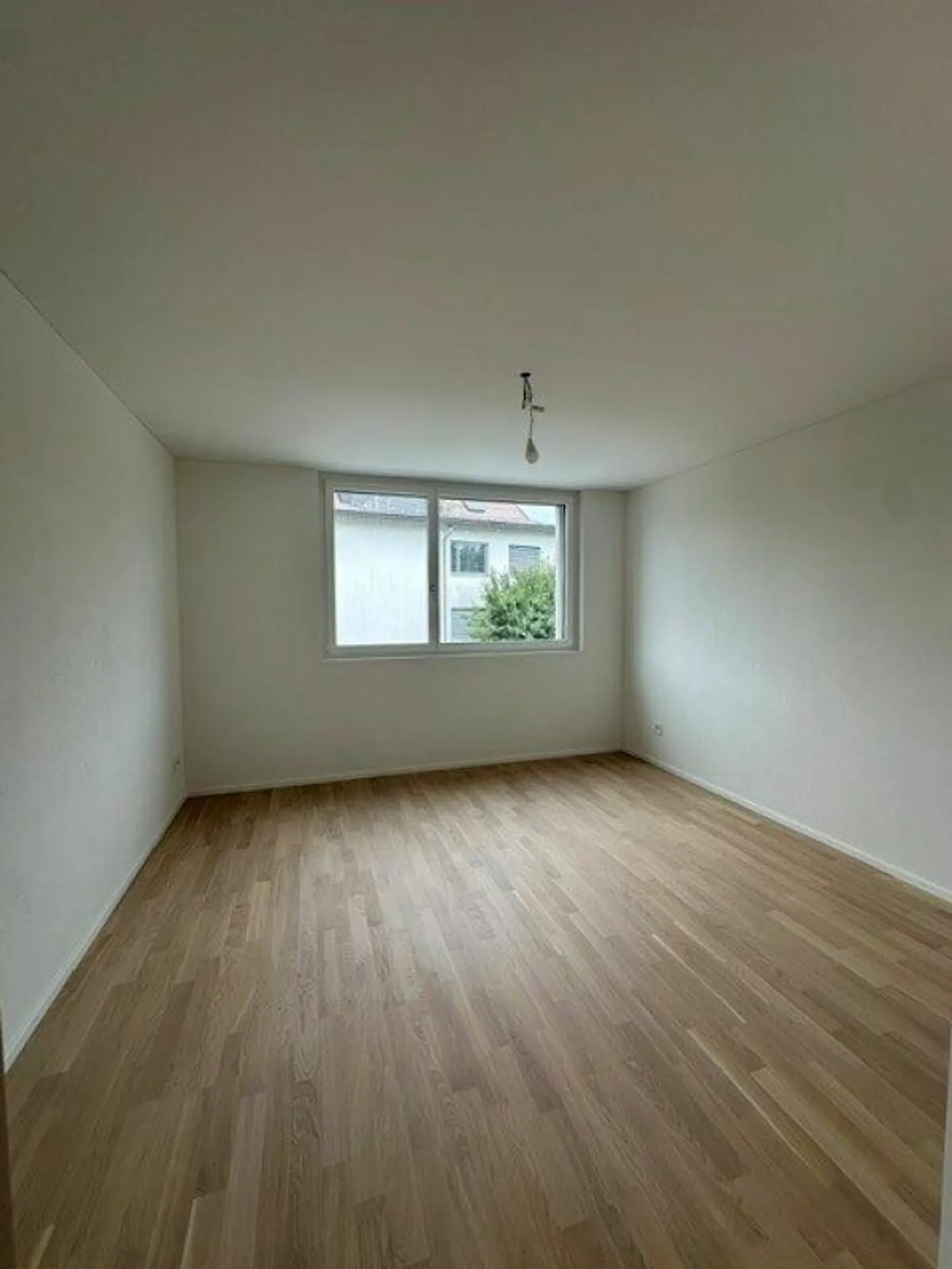 Newly built 3.5-room apartment in a central location in Hedingen for rent - Photo 4 of 10