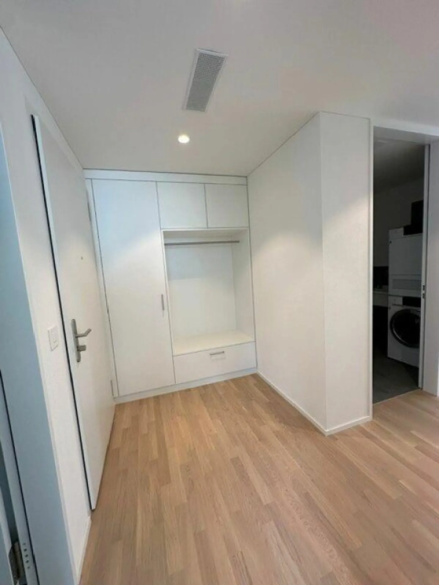 Newly built 3.5-room apartment in a central location in Hedingen for rent - Photo 6 of 10