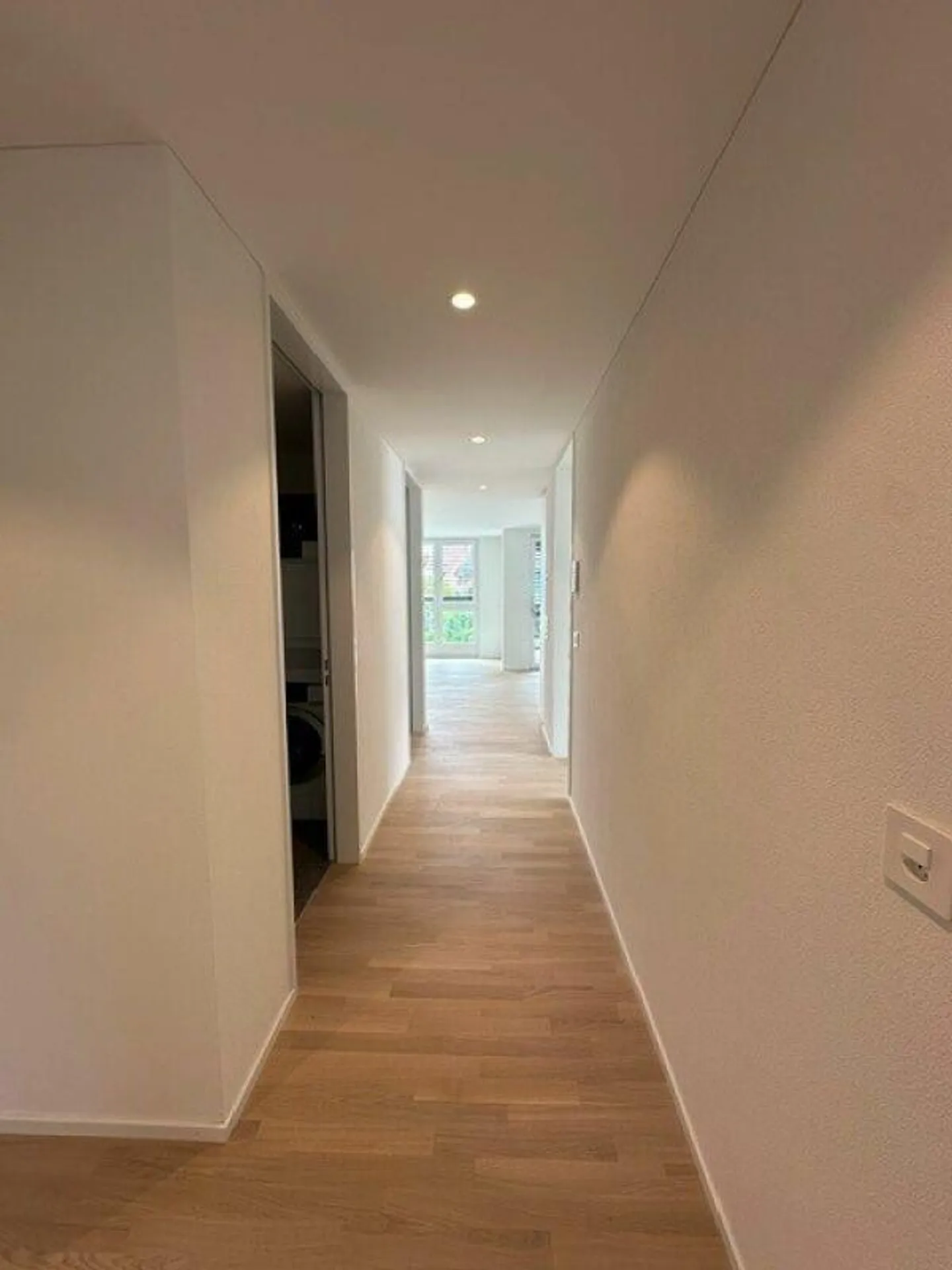 Newly built 3.5-room apartment in a central location in Hedingen for rent - Photo 5 of 10