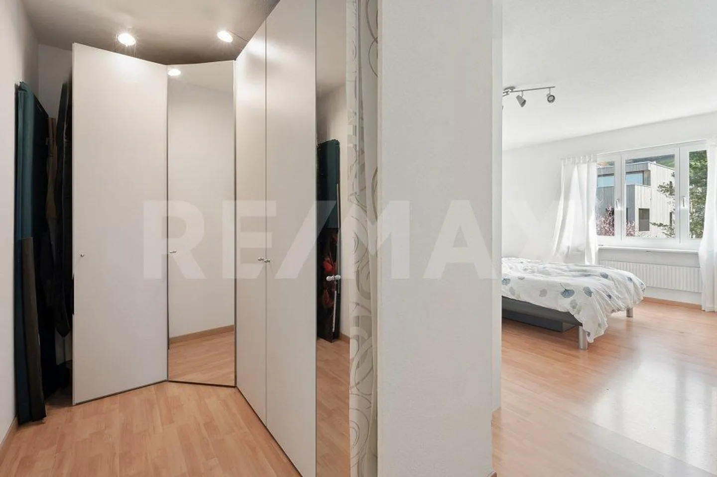 Spacious Apartment in the Heart of Lenzburg - Photo 8 of 11