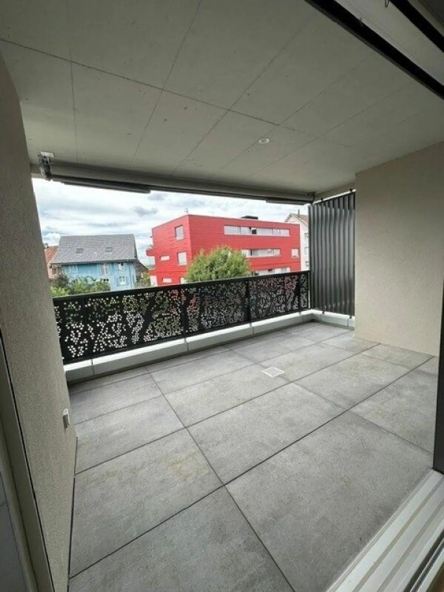 Newly built 3.5-room apartment in a central location in Hedingen for rent - Photo 10 of 10