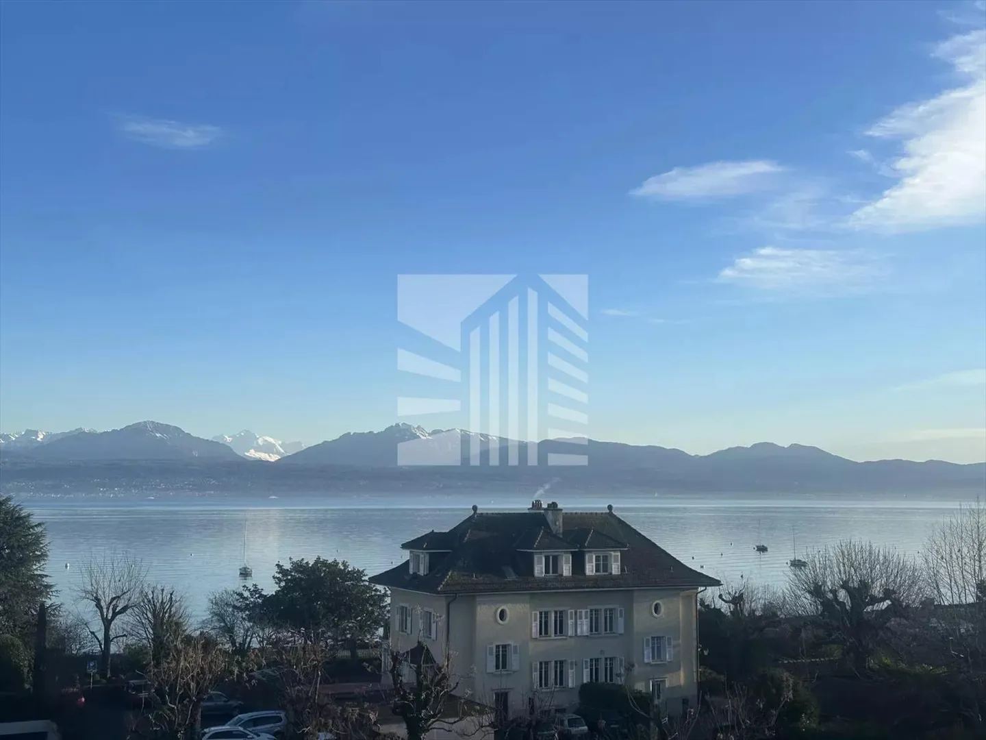 Ufficio privato di 12 m² con vista lago in coworking - Foto 6 di 6