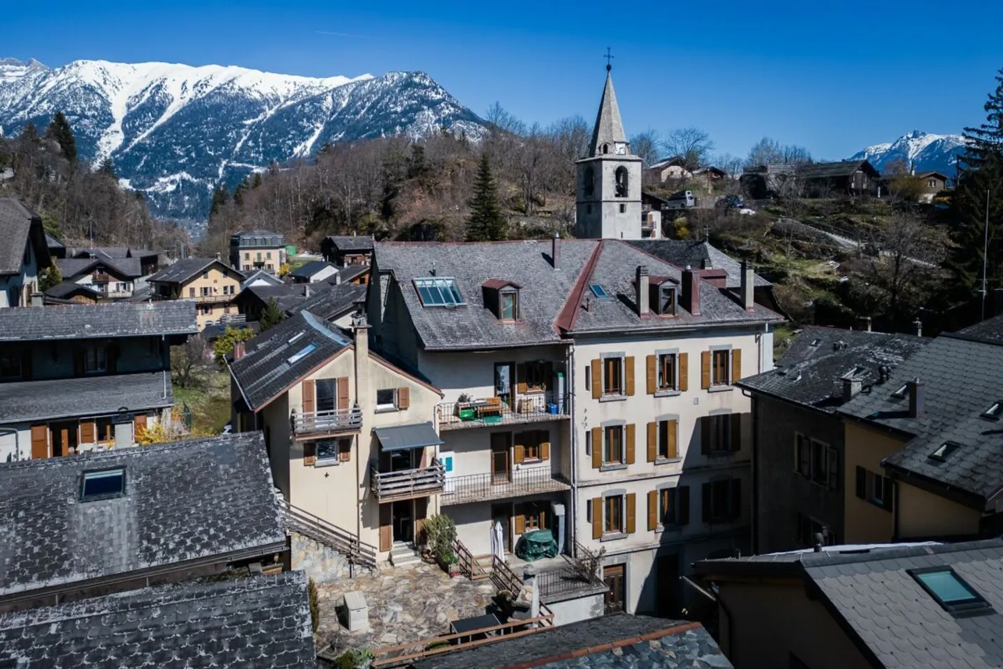 Charming Duplex in Salvan - Photo 2 of 15