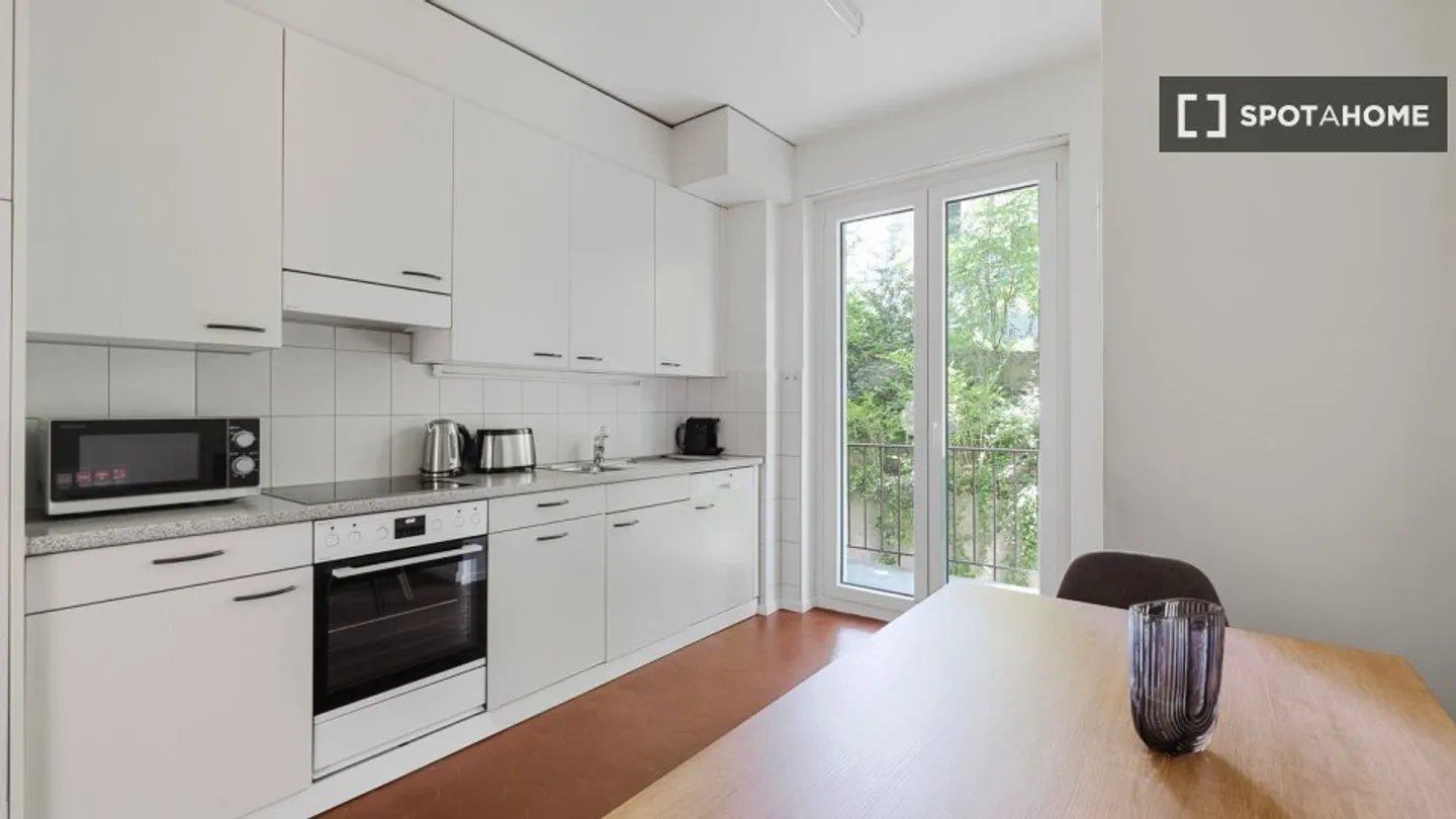 Discover, visit and rent your new home online with full confidence. - Photo 5 of 18