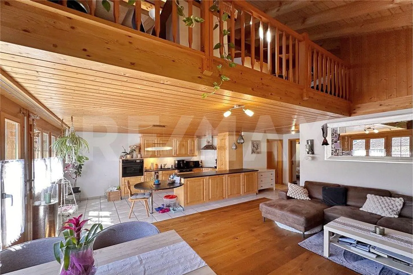 Ampio appartamento duplex nel soleggiato Simmental, a 10 minuti da Spiez - Foto 3 di 13