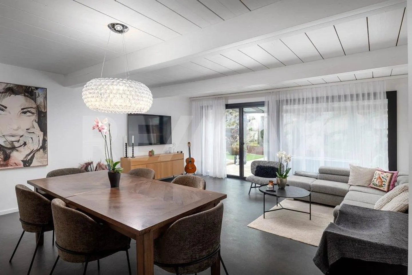 Gelegenheit - Moderne 6.5-Zimmer-Doppelhaushälfte in Galgenen zu ka... - Foto 4 von 13