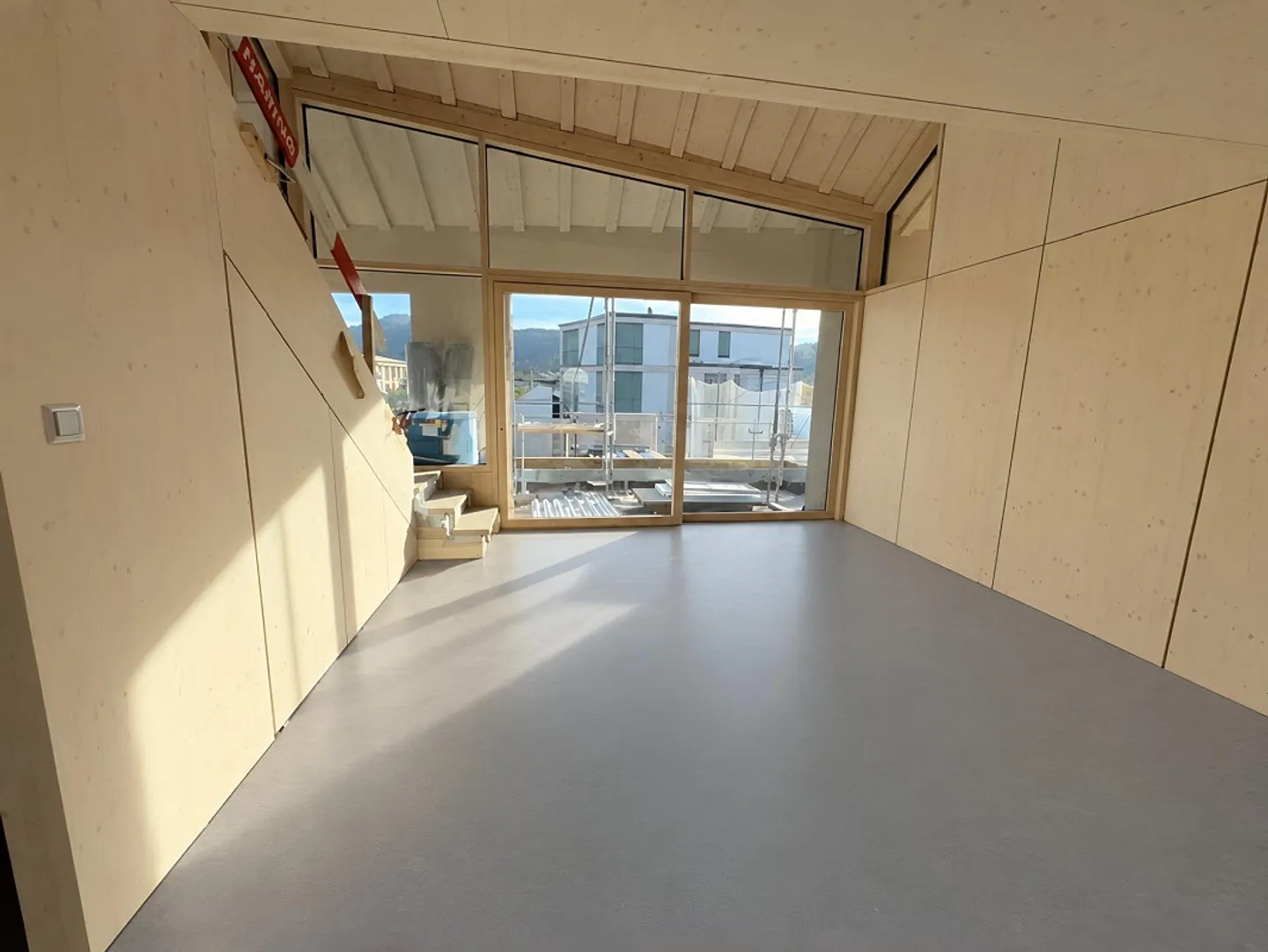 Moderne Loft-Maisonette in Zürich - Foto 4 von 9