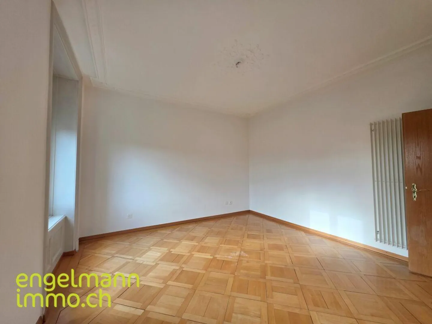 Apartment for rent - Photo 4 of 11