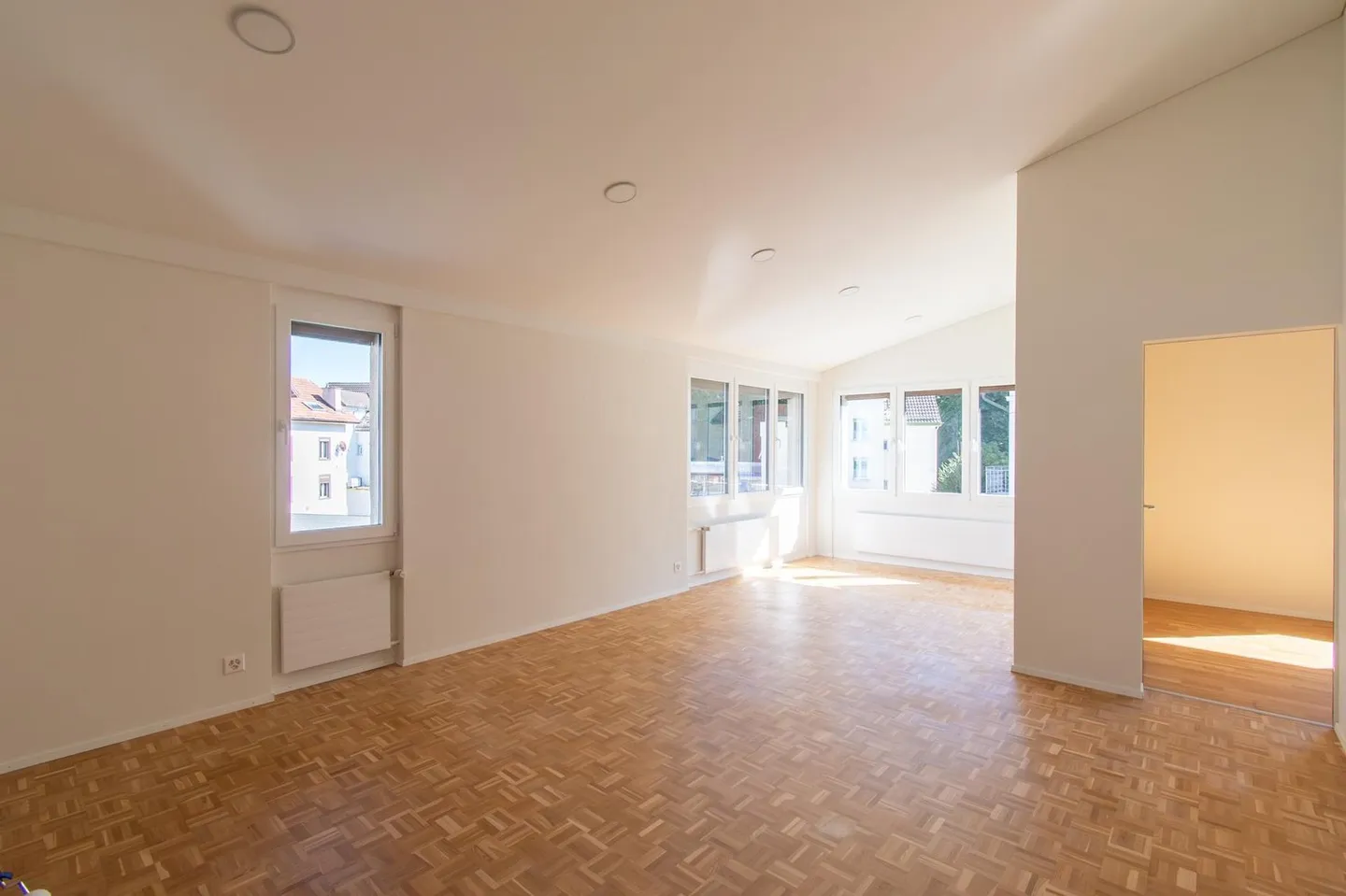 Appartamento luminoso e moderno di 3,5 stanze - Foto 1 di 12