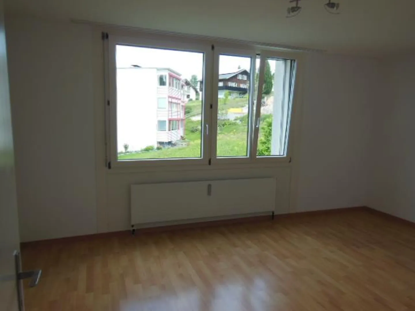 Appartement 3,5 pièces calme et ensoleillé à Trogen - Photo 5 sur 9
