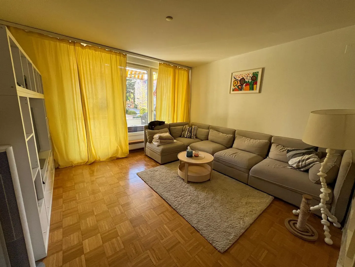 Affordable 3.5 Room Apartment in Schlieren - Photo 2 of 6