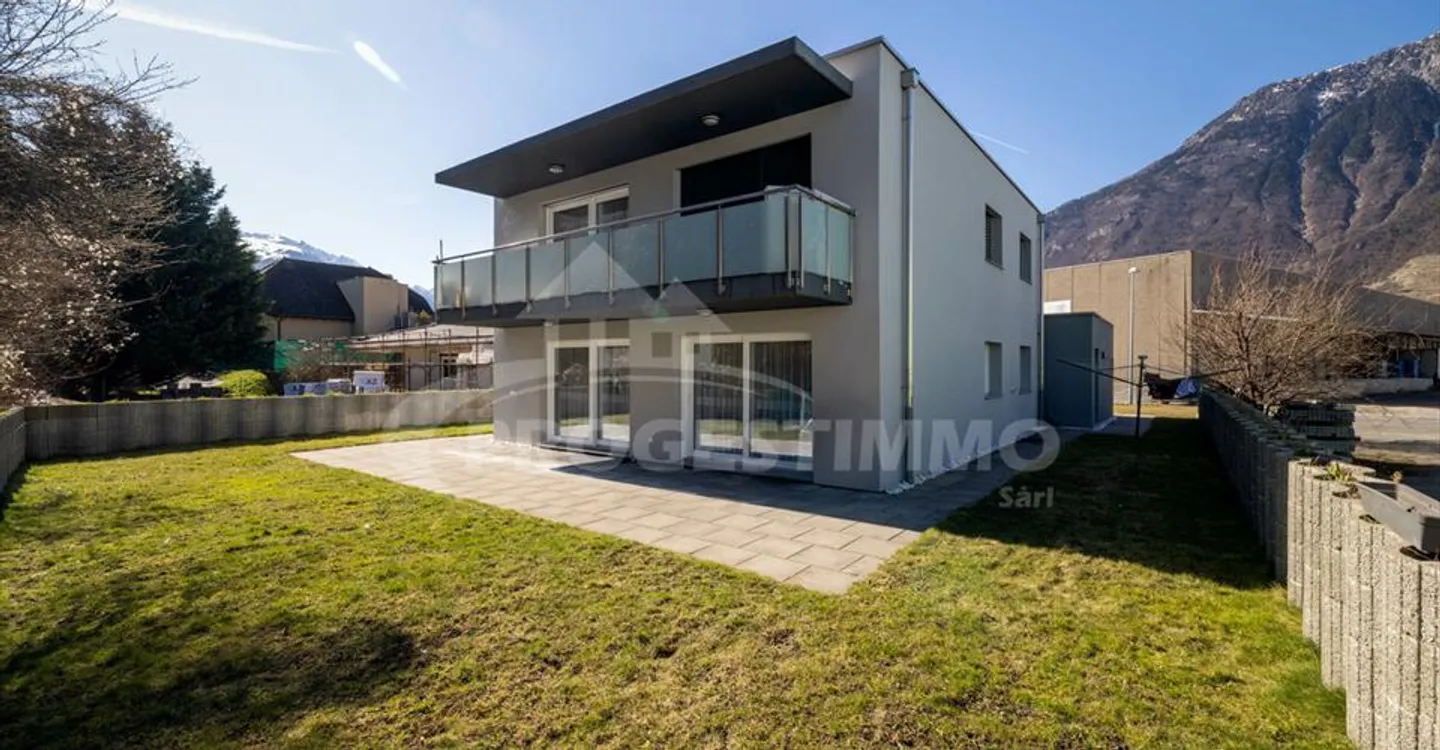 Moderne Villa in Charrat - Foto 1 von 10