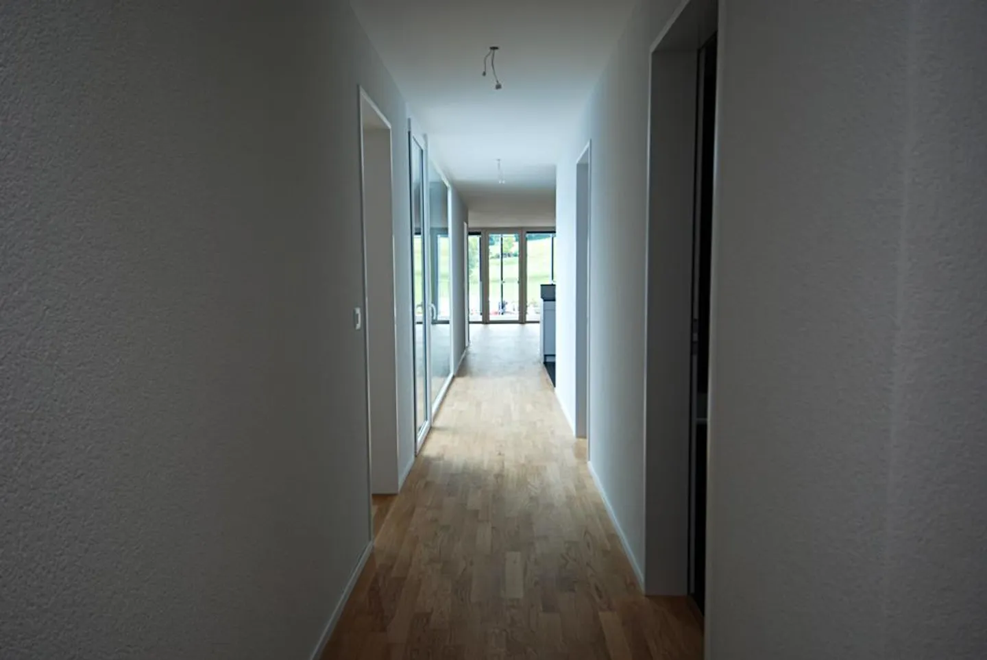 Moderne Wohnung mit Atrium - Foto 8 von 12