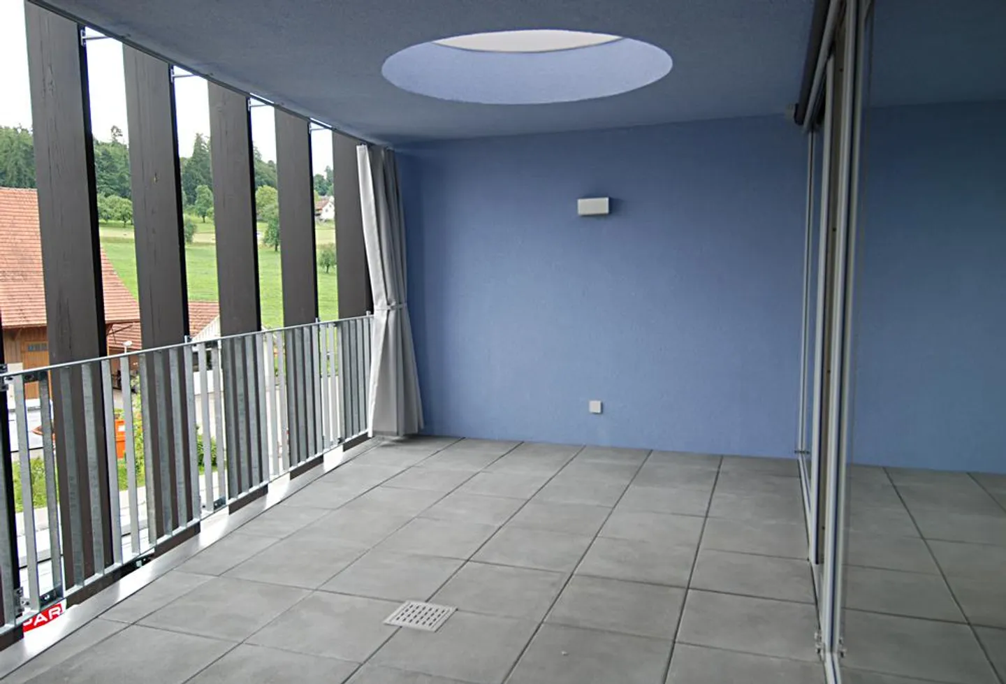 Moderne Wohnung mit Atrium - Foto 12 von 12