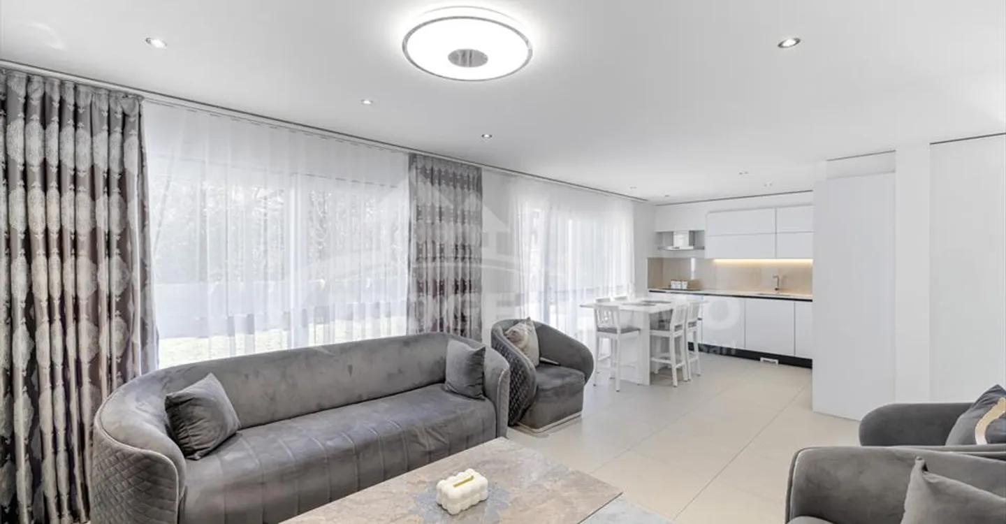 Moderne Villa in Charrat - Foto 3 von 10