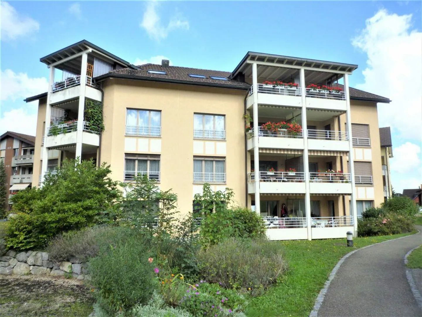 Gemütliche 2.5-Zimmer-Wohnung in Alterssiedlung Jonschwil - Foto 1 von 8