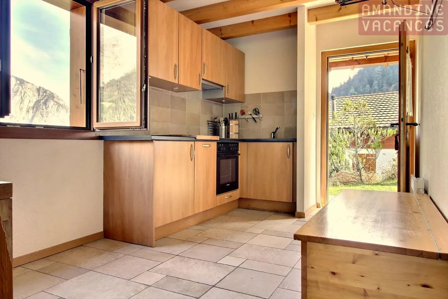 Jahresmiete: kleines gemütliches Chalet mit 3 Zimmern - Foto 2 von 13