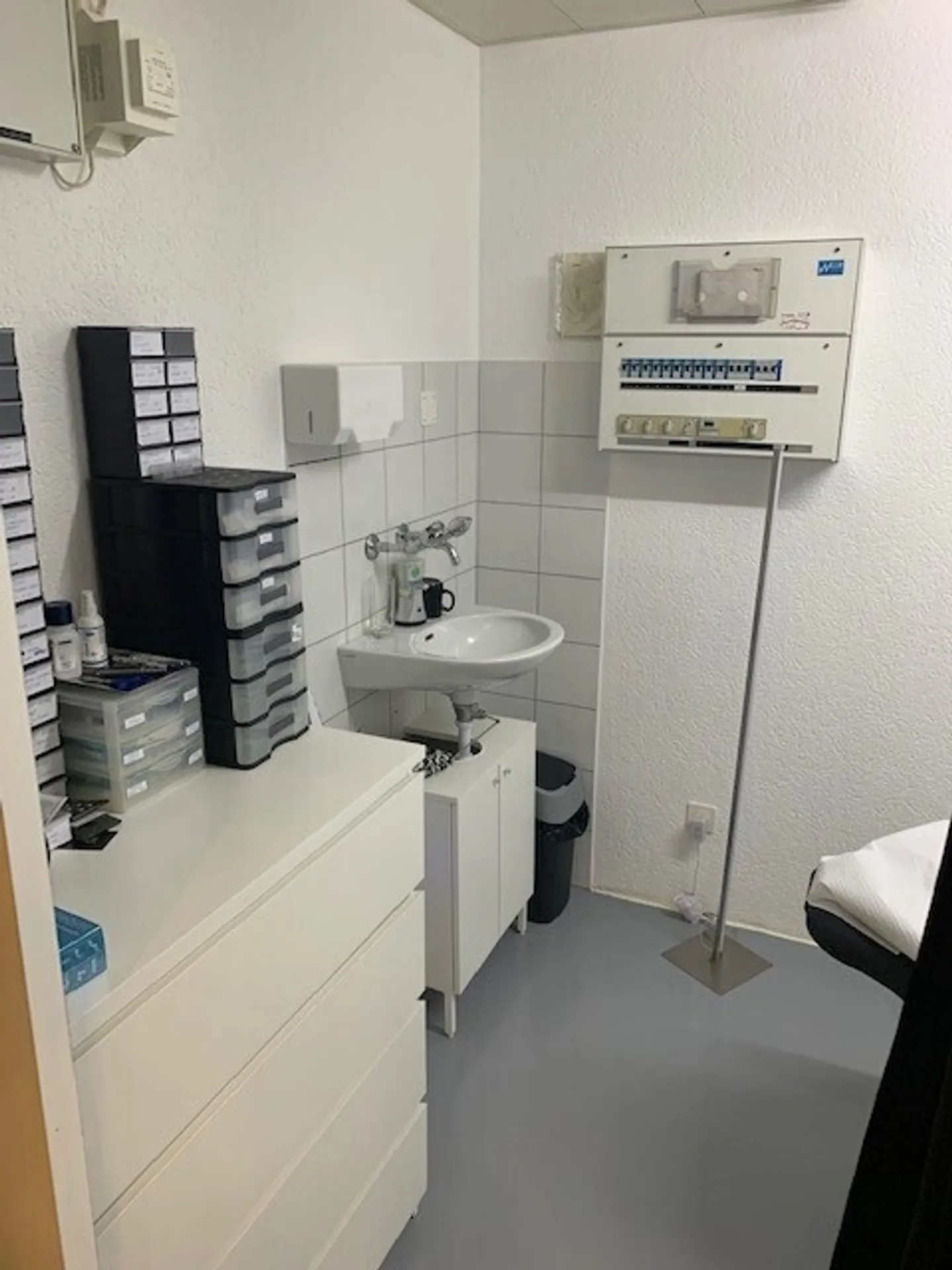 Commercial space of 44 m² in the center of Châtel-St-Denis - Photo 3 of 8