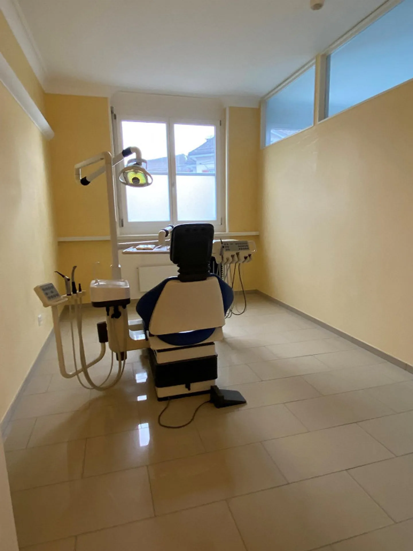 Locaux de bureau/cabinet médical au cœur de Frauenfeld - Photo 2 sur 4
