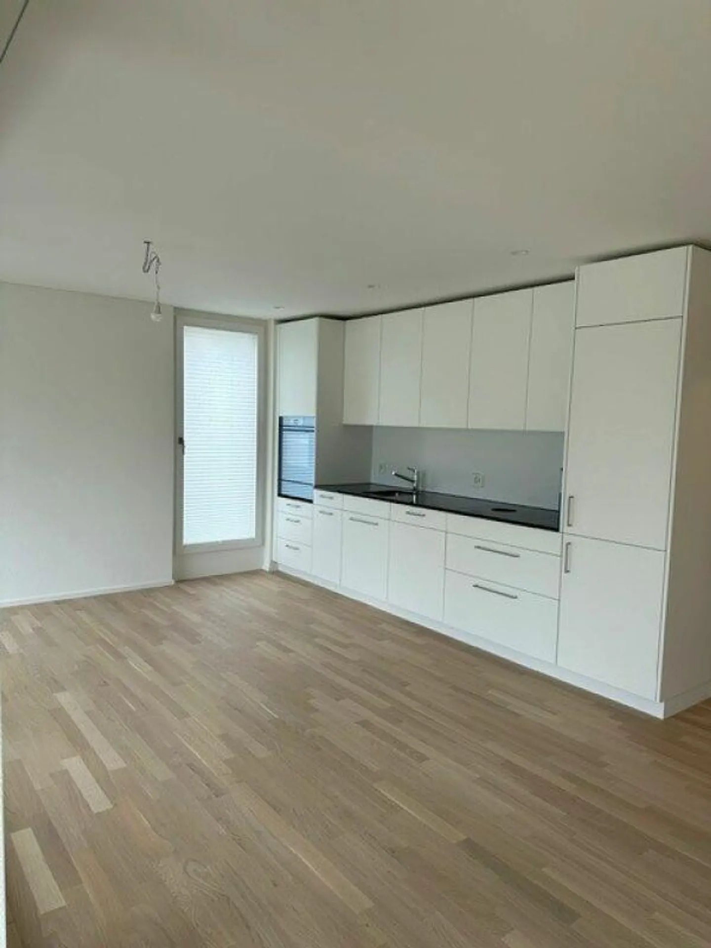Charming 2.5-room apartment new building in a quiet location in Hedingen for rent - Photo 1 of 10