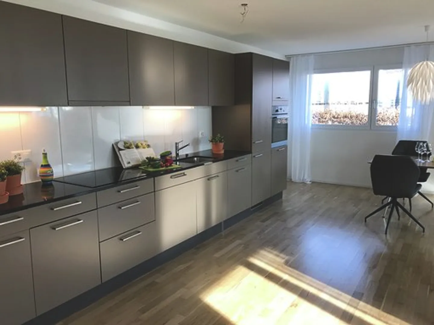 Charmant appartement 2½ pièces - Photo 4 sur 5