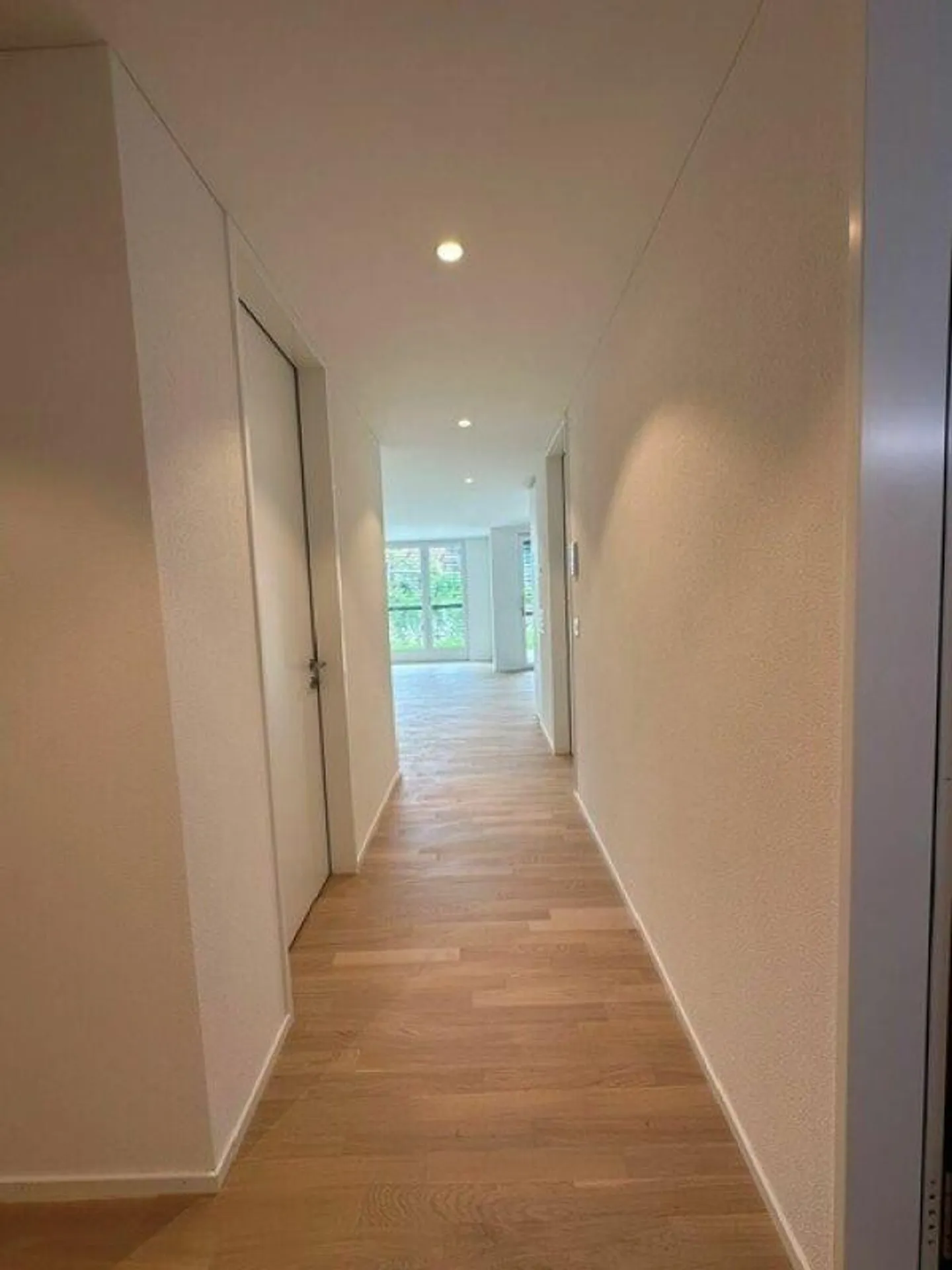 Charming 2.5-room apartment new building in a quiet location in Hedingen for rent - Photo 4 of 10