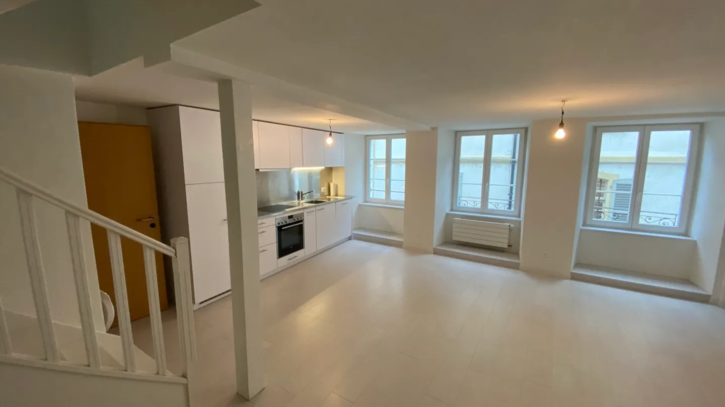 Duplex et Triplex au Centre-Ville - Photo 3 sur 35