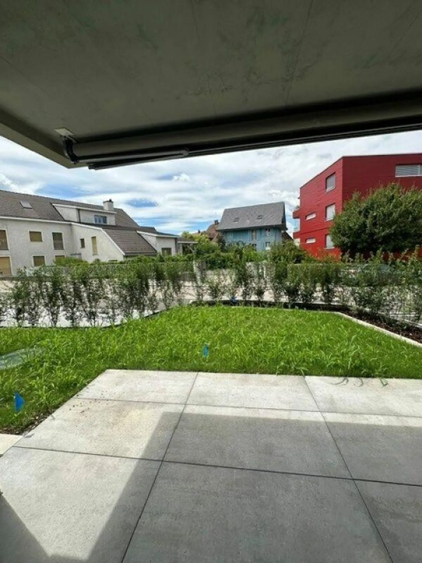 Charming 2.5-room apartment new building in a quiet location in Hedingen for rent - Photo 8 of 10